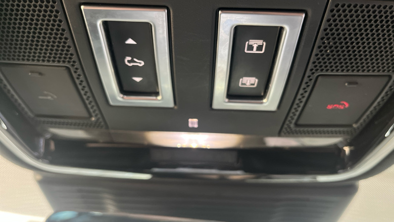 Land Rover Range Rover Velar 2.0 D200 Edition 5dr Auto Diesel Estate